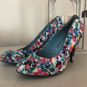 Floral Pumps